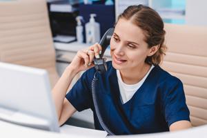 triage nurse on phone_iS125072681_300x200.jpg