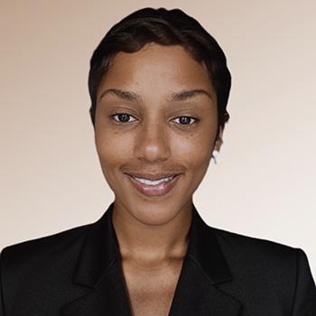 Gwen McCallum head shot
