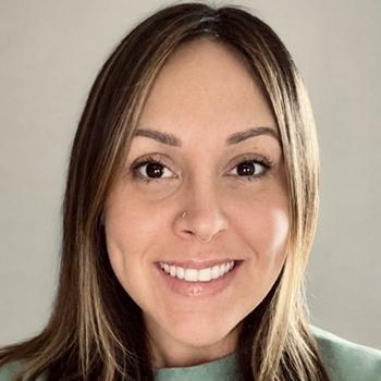 Erin Frank head shot