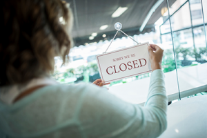 Closed business sign